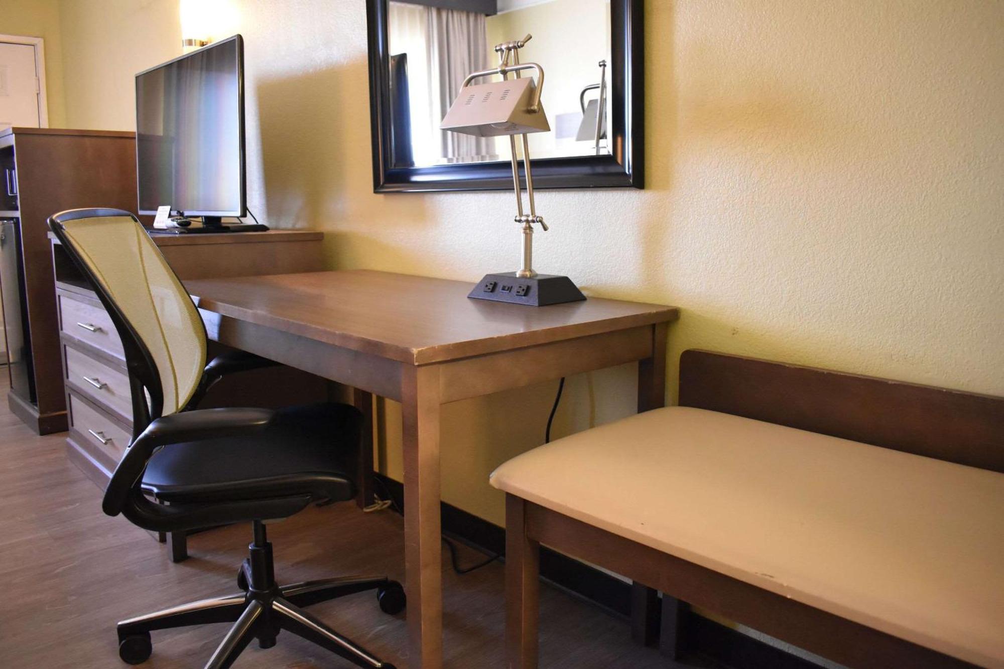 Quality Inn & Suites Gallup I-40 Exit 20 Bagian luar foto